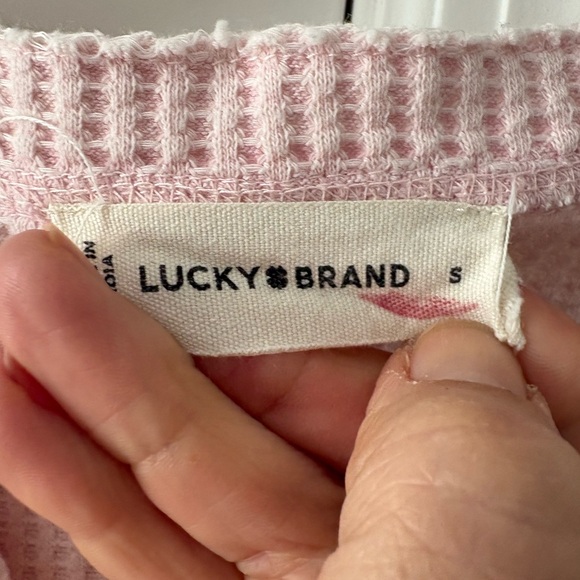 Lucky Brand Pink Waffle Knit Henley Raw Hem - Picture 4 of 10